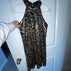 NWT keyhole back S/M gold and black dress Francesca’s cute for NYE!!